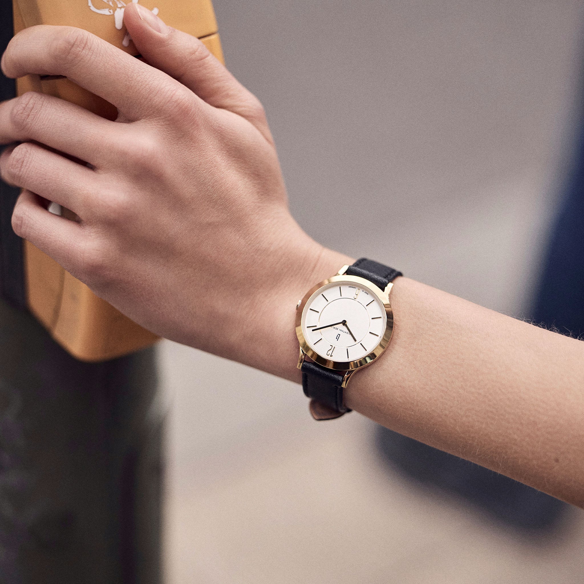 Classic XS Gold White - Lilienthal Berlin