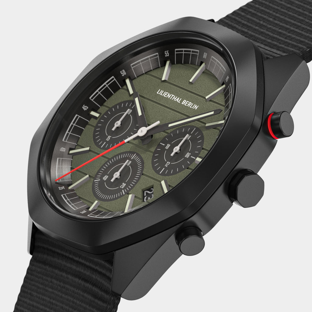 Octachrono – Black Olive