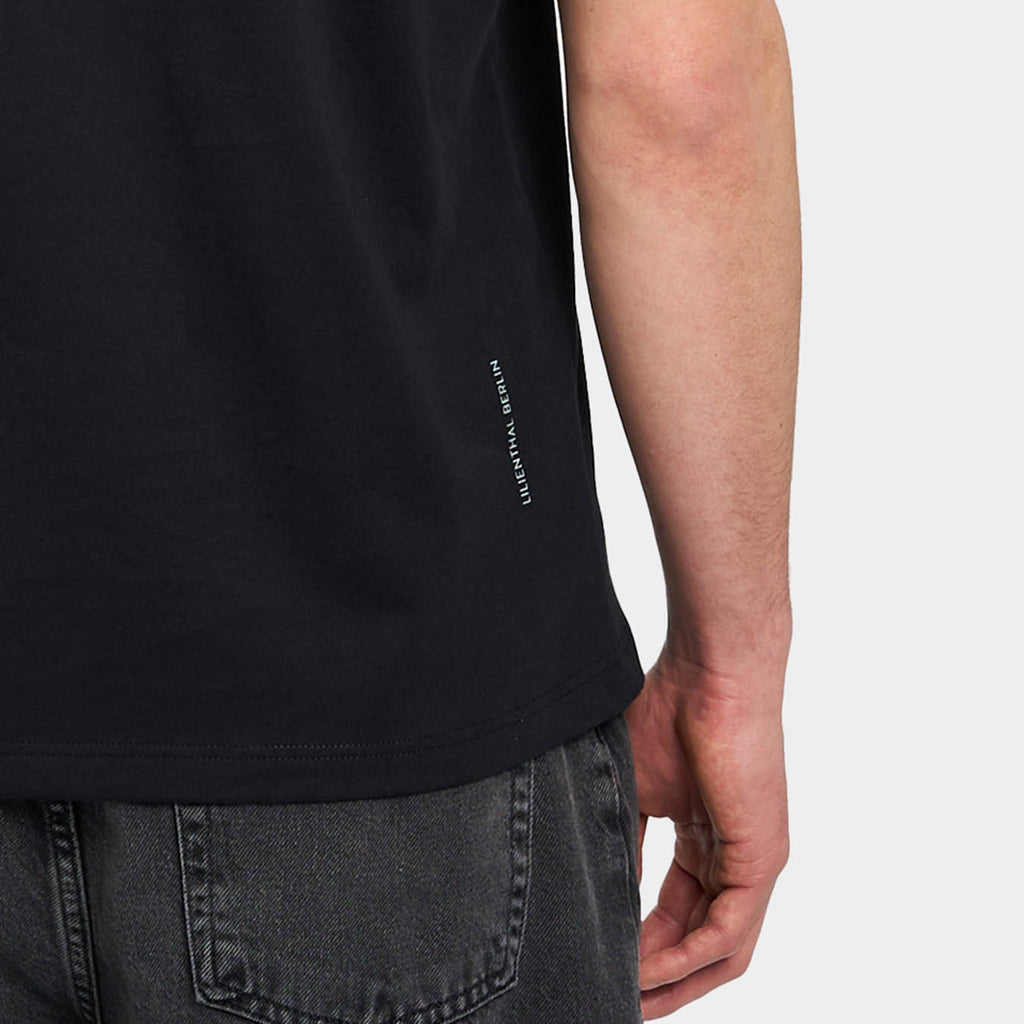 Circular T-Shirt – Black